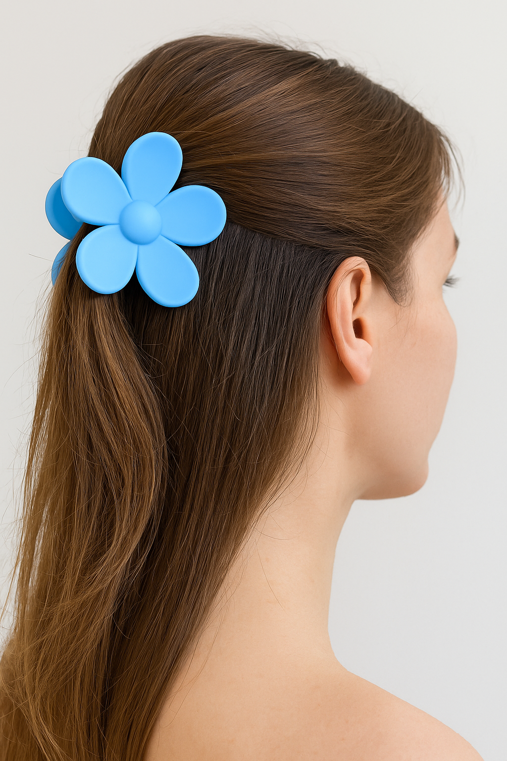 Licht blauwe bloem haarklem