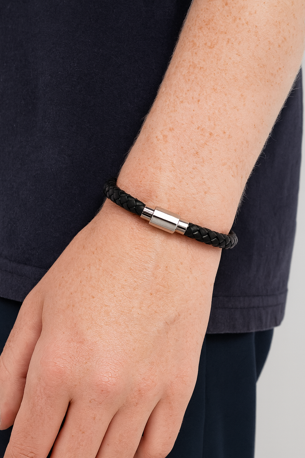 Dunne stainless steel zwarte leren armband