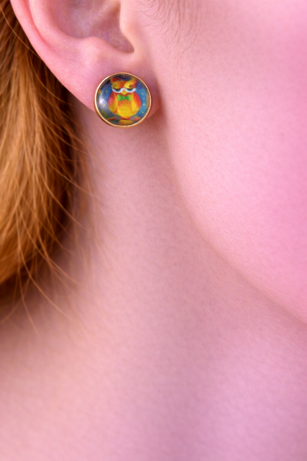 Goudkleurige oorstekers met geel, oranje uil ( 18k verguld roestvrij staal)