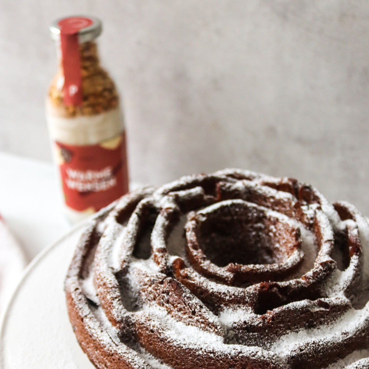 Pineut Cake fles Appel-kaneel - Warme wensen