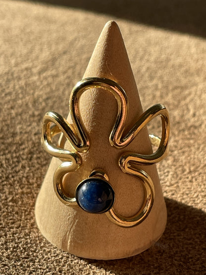 Goudkleurigebloemringmetdonkerblauwesteen_roestvrijstaal_6