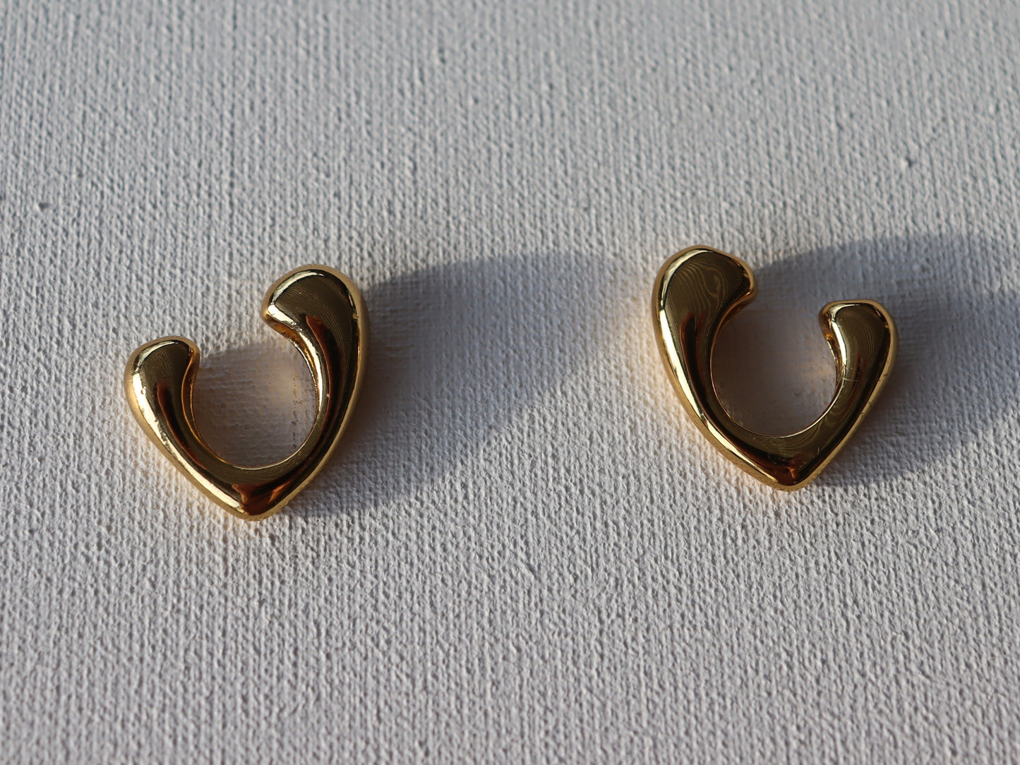 Goudkleurige hart oorbellen ( roestvrij staal)