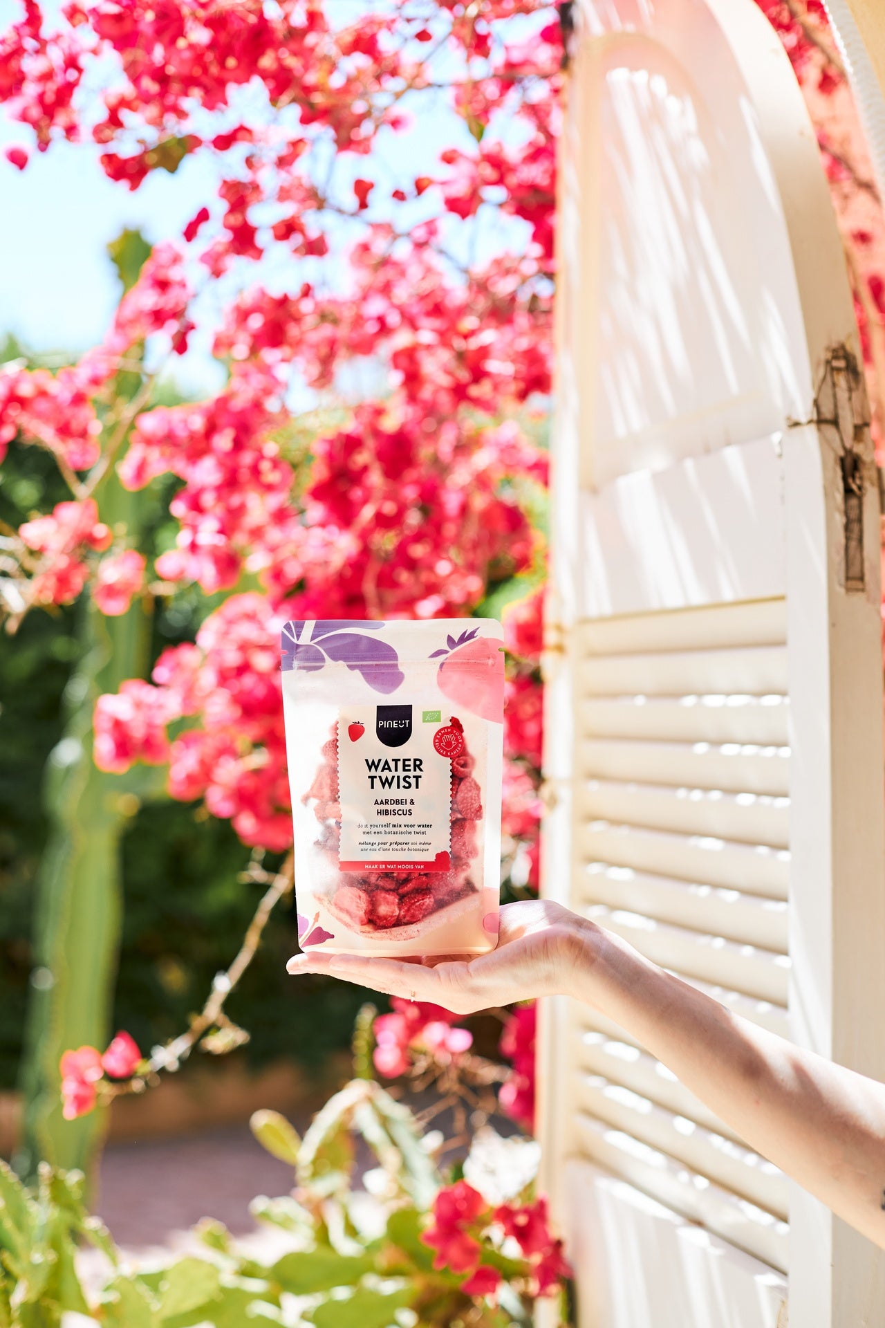 Pineut Watertwist Pouchbag Aardbei Hibiscus BIO