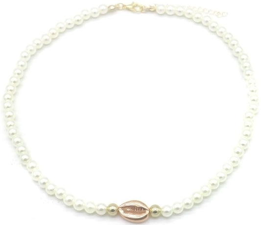 Witte parel ketting met goudkleurige schelpbedel