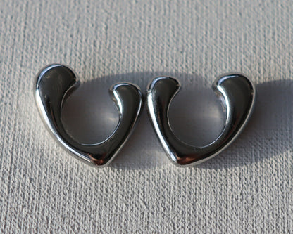 Zilverkleurige hart oorbellen( stainless steel)