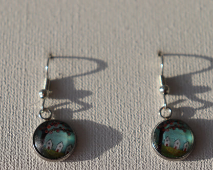 Zilverkleurige oorbellen met boom met witte huisjes (roestvrij staal)