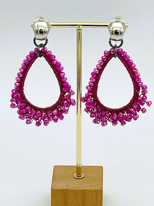 Zilverkleurige stekertjes met fuchsia hanger