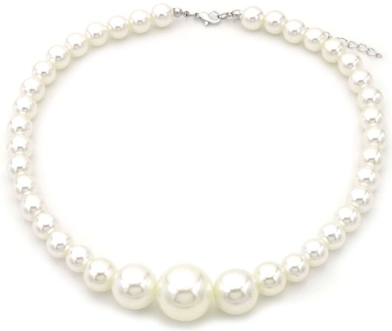 ketting met witte parels en extra grote parels